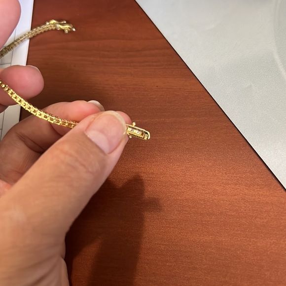 Round brilliant 3 mm tennis bracelet  for women’s is dazzling sparkling stones - Picture 3 of 9